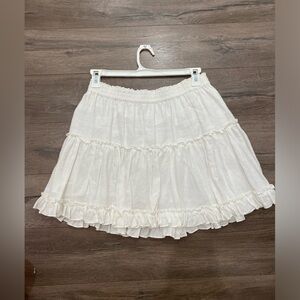 White hill house skirt, size XL.